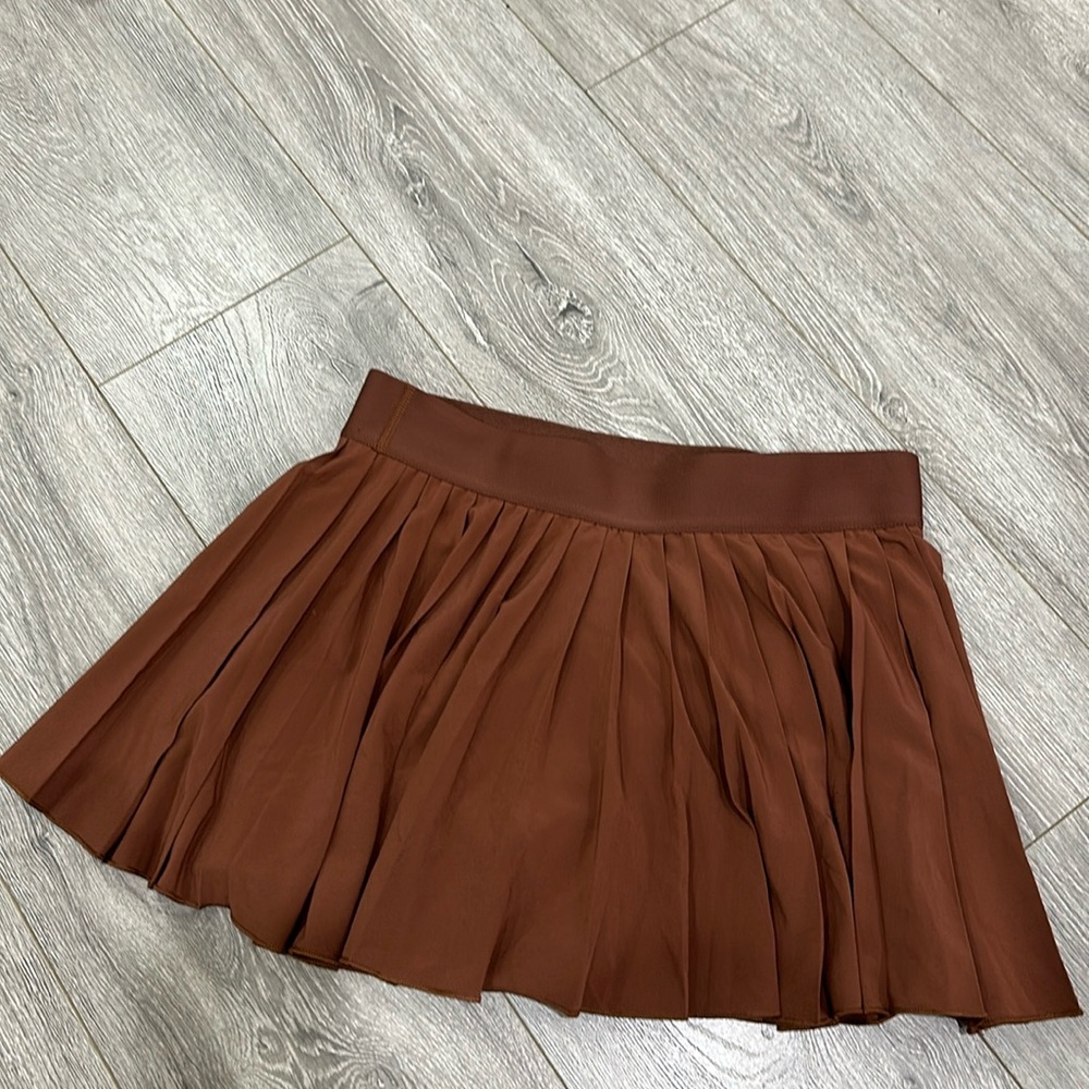 Aritzia tennis skirt